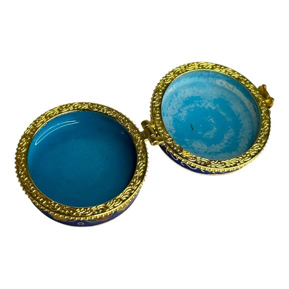 Vintage Blue Gold Tone Cloisonne Butterfly Round Pill Box Trinket Box - Picture 8 of 8